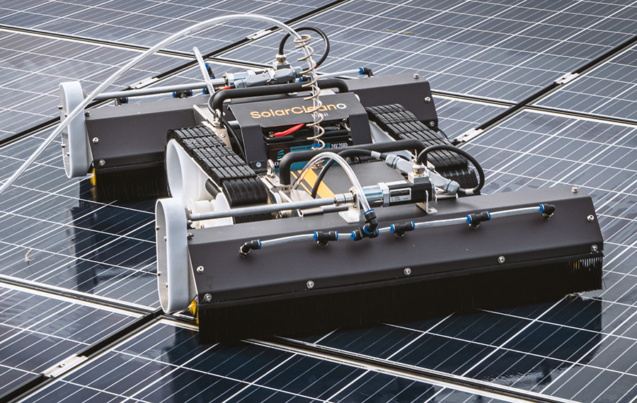 designul robotului de curățare a panourilor solare