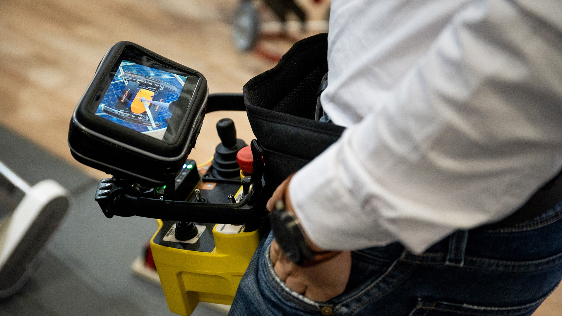 curățare sigură a panourilor solare cu robotul de curățare și accesoriile de curățare solare